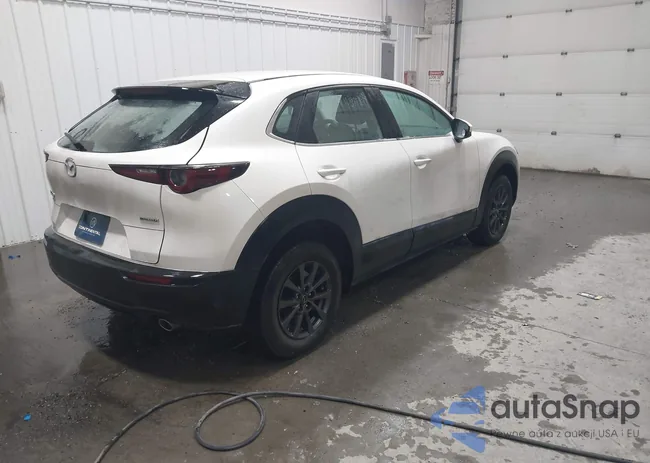 3MVDMBAMXRM676435: 43745074