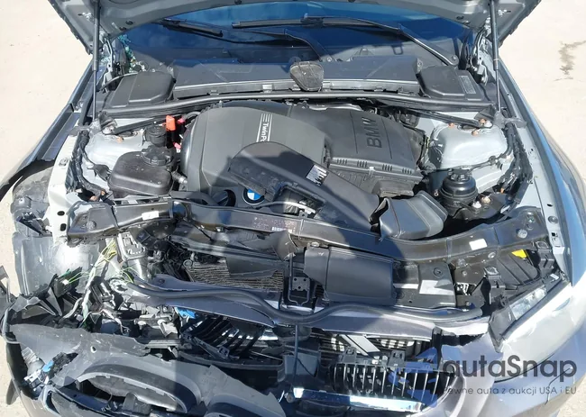 WBAKF9C55CE858961: 43745129