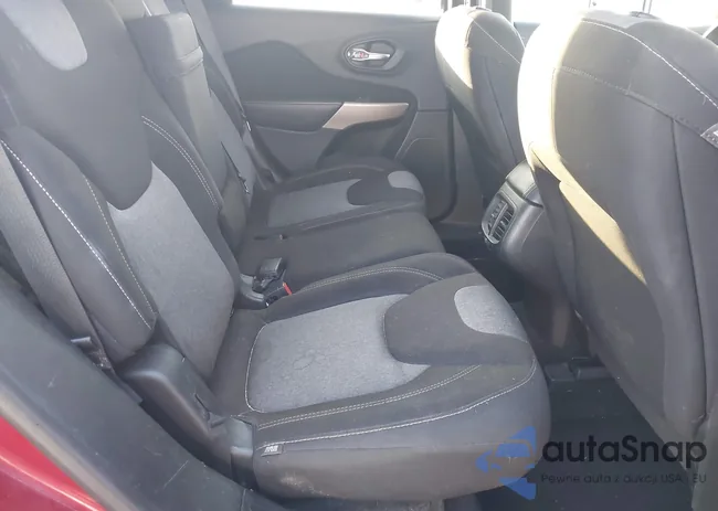 1C4PJLAB2HW578381: 43745211