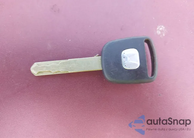 2HGFA16558H532790: 43745318