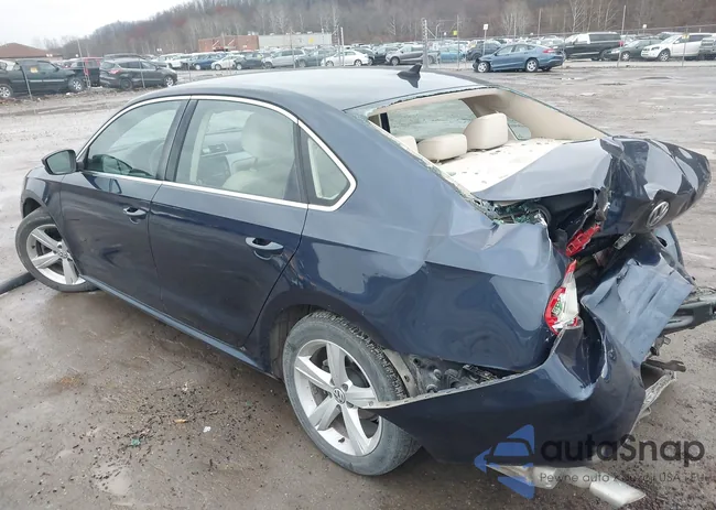 1VWBH7A32DC077537: 43745376