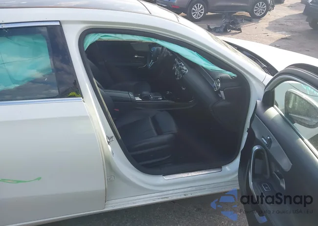 WDD3G4EBXKW000703: 43745431