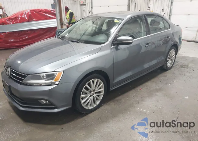 3VWD17AJ5FM262758: 43745584