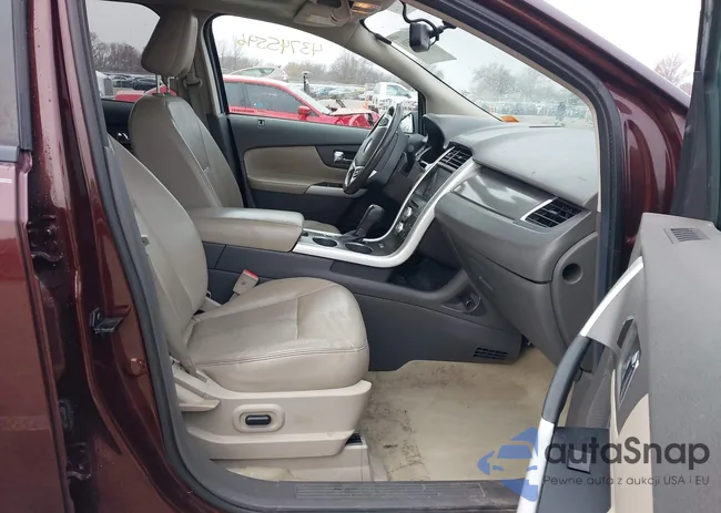 2FMDK3JC3CBA18951: 43745596