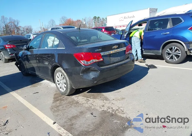 1G1PC5SH5B7150680: 43745605