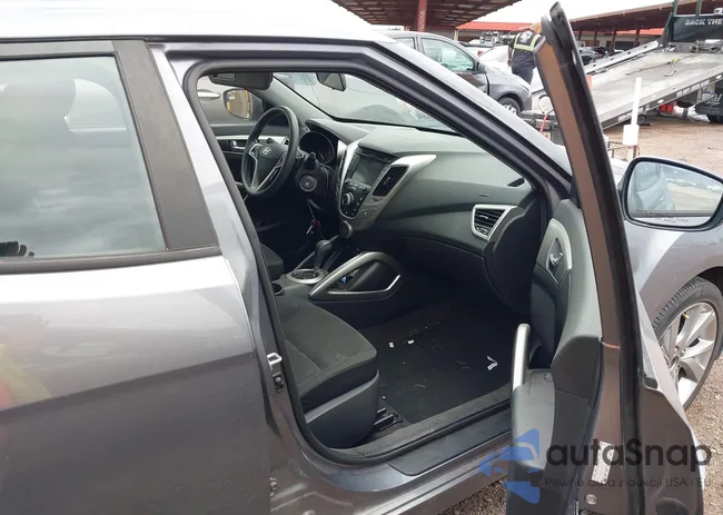 KMHTC6AD2GU270399: 43744659