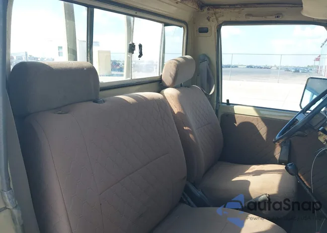 FJ750021795: 43744684