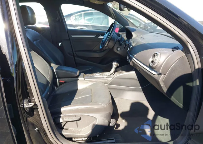 WAUBFGFF6F1140386: 43744783