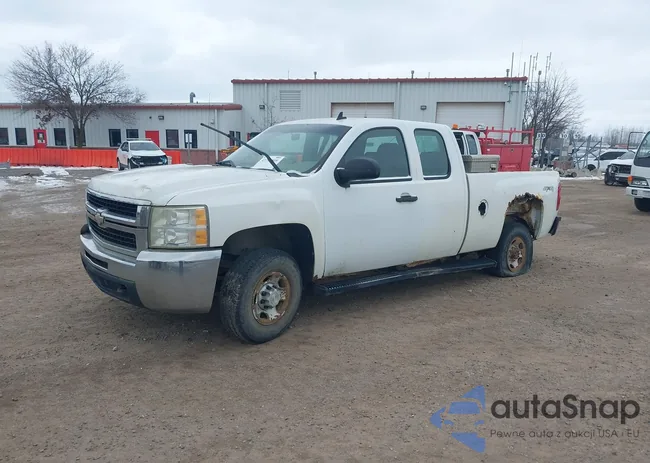 1GCHK29K68E203325: 43744809