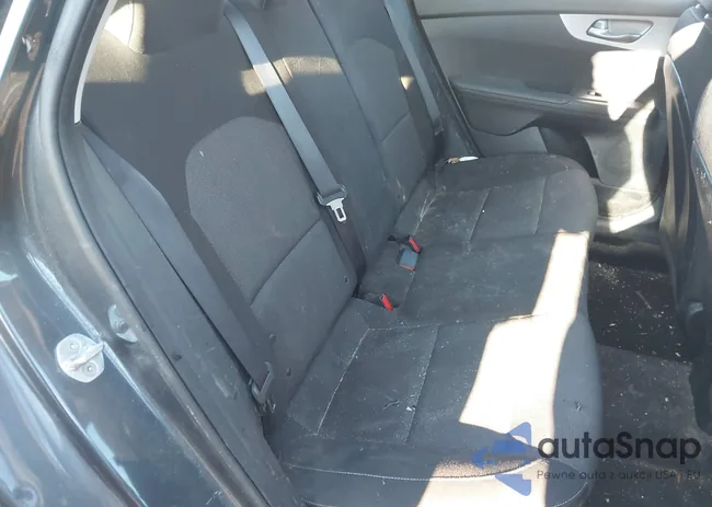 3KPF24AD7PE582810: 43744837