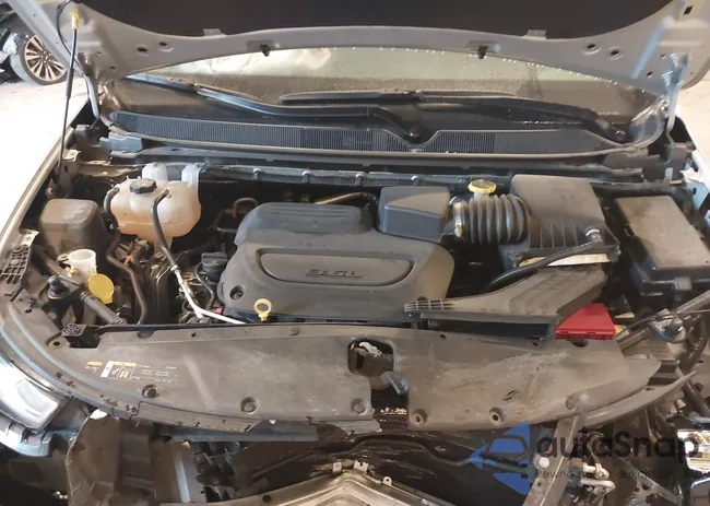 2C4RC3BG3NR140275: 43744847