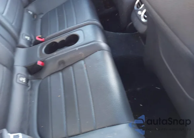 WDDWK4KB3JF631792: 43744961