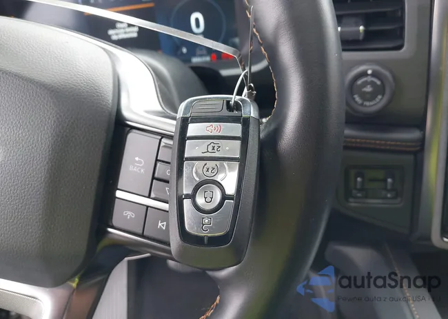 1FMJK1M83REA16001: 43745002