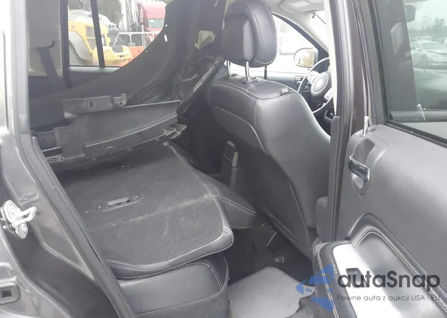 1C4NJDEB4GD791849: 43746179