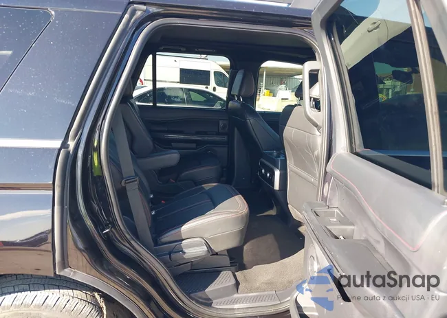 1FMJU2A89REA51355: 43746367