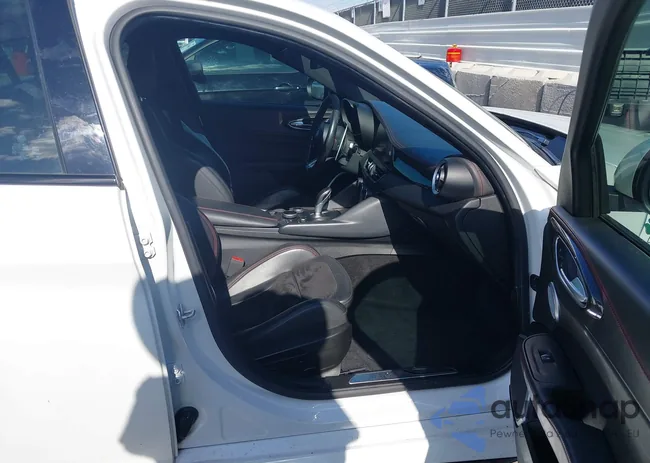 ZARFAEAVXH7518799: 43745996