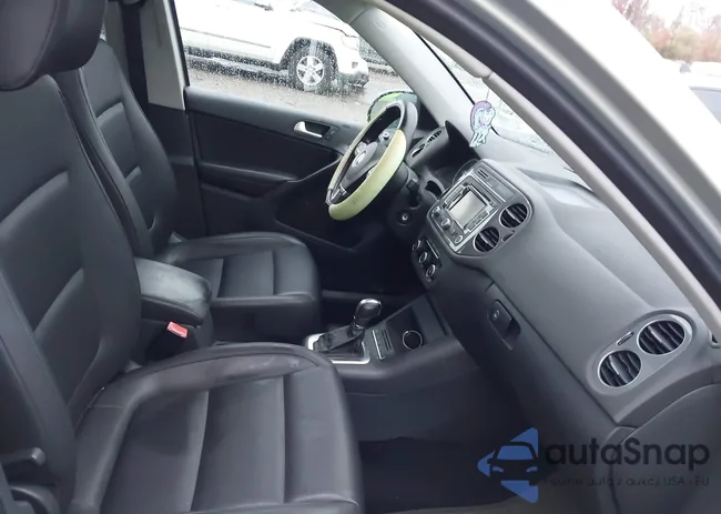 WVGBV7AX9CW594194: 43747130