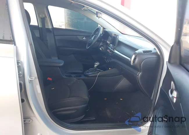 3KPF24AD4KE05878: 43747286