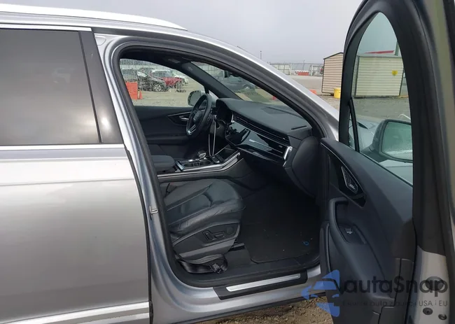 WA1AXAF79MD000064: 43747317