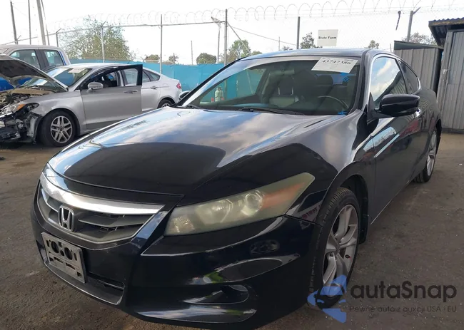 1HGCS2B87BA002638: 43747386