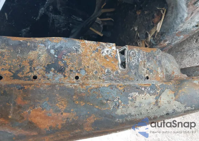 1C4PJMDB0JD520711: 43747463