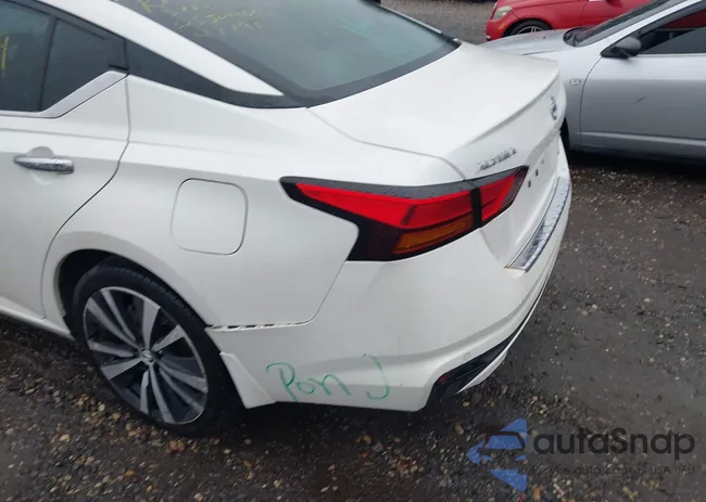 1N4BL4FW3LC282341: 43748355