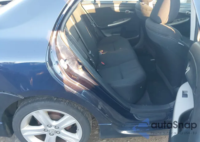 2T1BU4EE6DC970469: 43748469