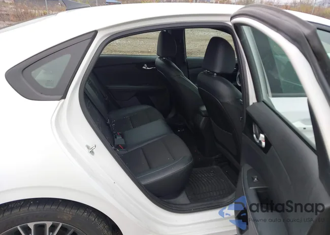 3KPF54AD3NE435341: 43747802