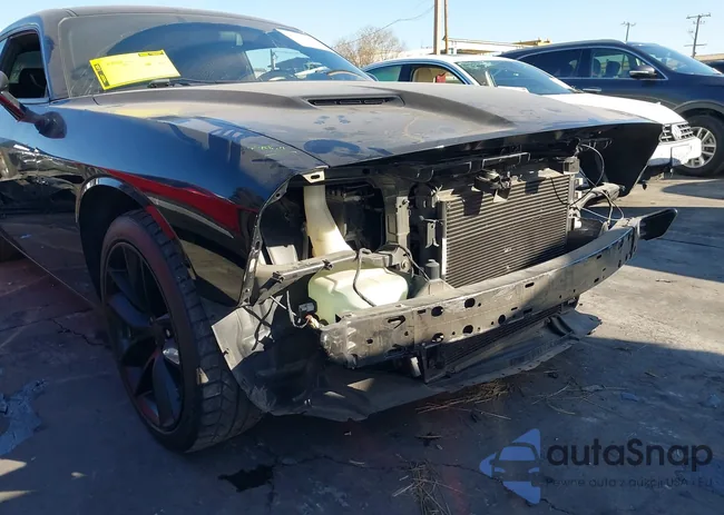 2C3CDZAG3JH245670: 43747946