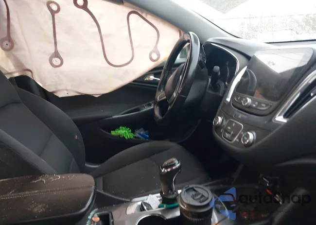 1G1ZD5ST2JF161280: 43749113