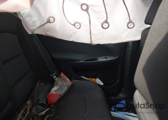 1G1ZD5ST2JF161280: 43749113