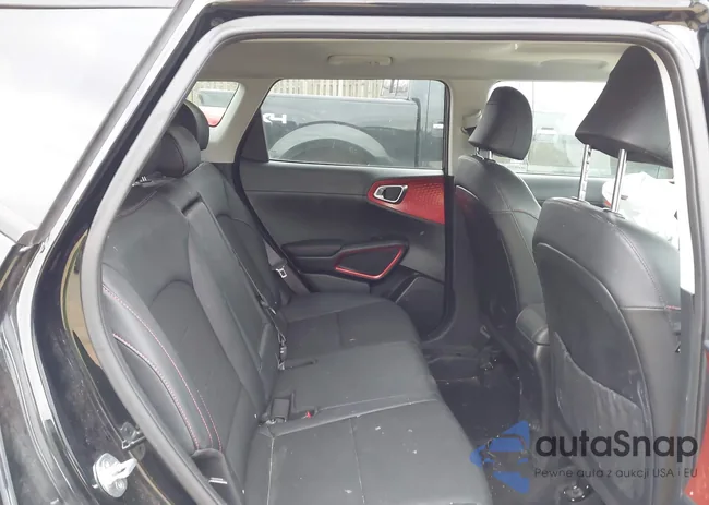 KNDJ53AF3N7182074: 43749268