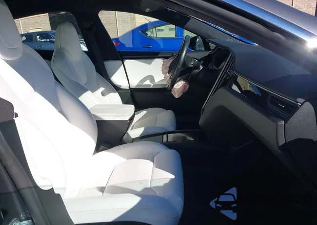 5YJSA1E25KF306895: 43749286