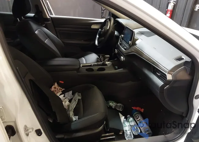 1N4BL4DV5SN340933: 43749302