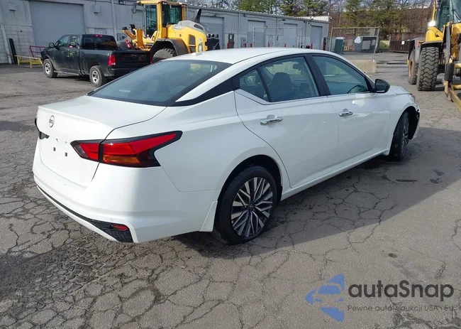 1N4BL4DV5SN340933: 43749302