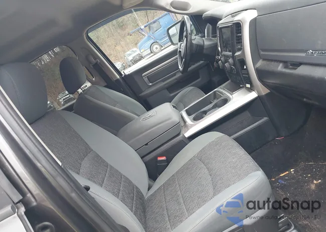 3C6RR7LT7HG525423: 43749494