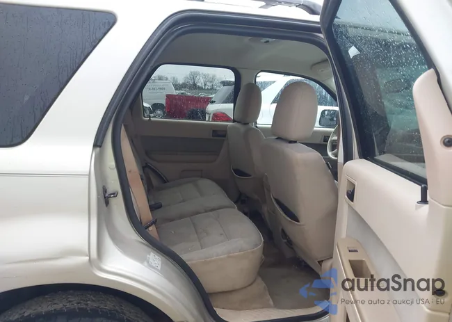 1FMCU0D78BKB09527: 43749611