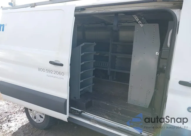 1FTYR1YM0HKB18801: 43748680