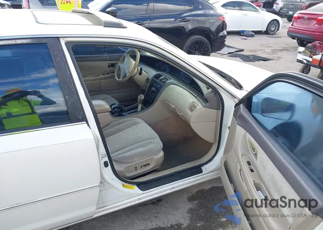 4T1BF28B9YU094498: 43748687