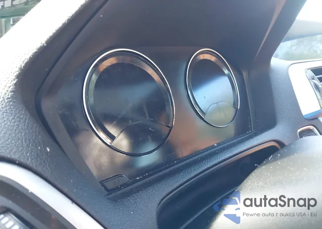 WBA2J1C56JVD09852: 43748807