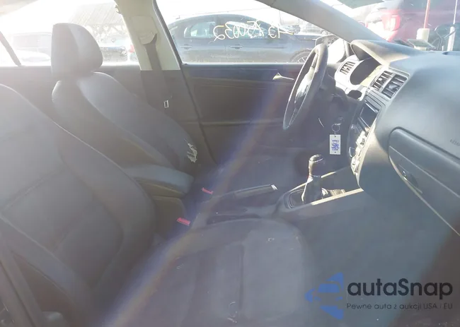 3VWBP7AJ0CM302391: 43750032