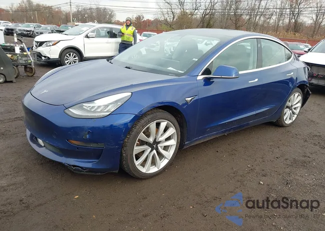 5YJ3E1EB8LF666995: 43750286