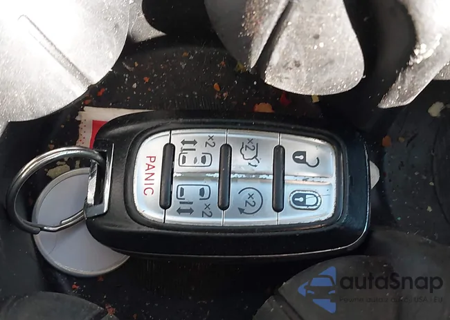 2C4RC1EG3JR257235: 43750321