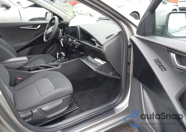 KNDCP3LE2P5064829: 43750358