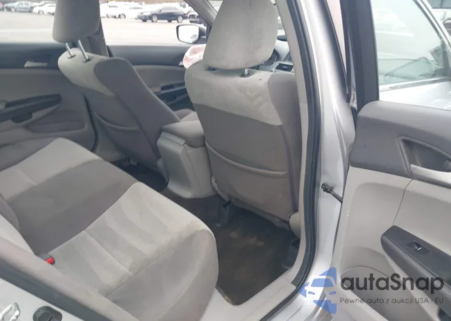 1HGCP2F46AA189510: 43750369