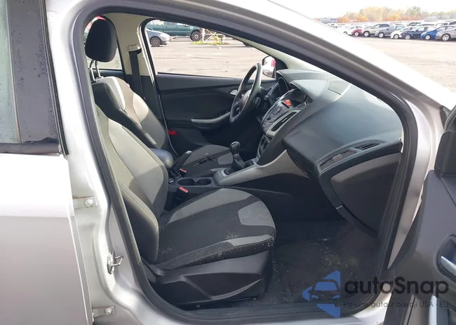 1FAHP3K29CL131323: 43750422