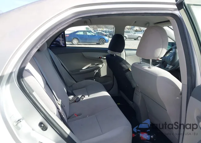 JTDBU4EE3AJ068944: 43750444