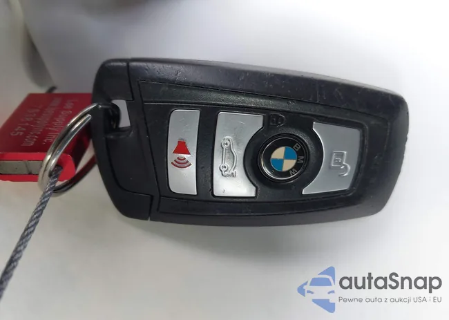 WBA8A3C50JA505943: 43750462