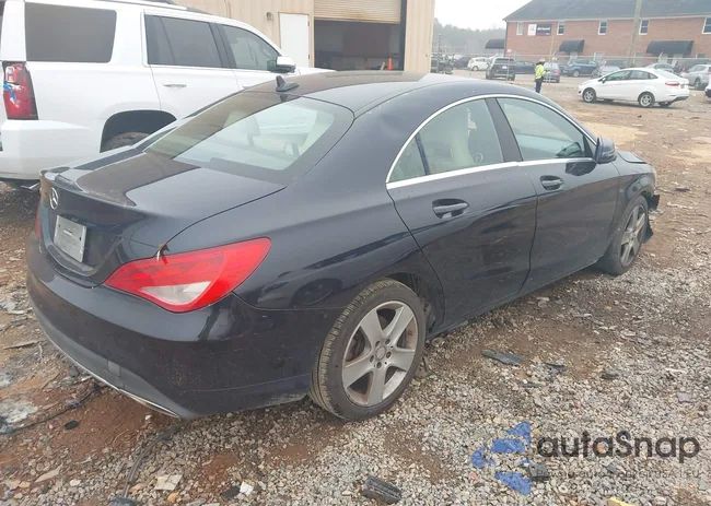 WDDSJ4EB1HN429868: 43749728