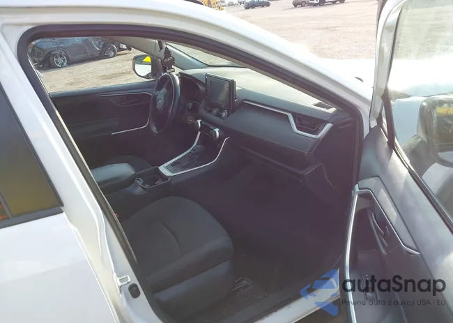 2T3F1RFVXLC129797: 43749757